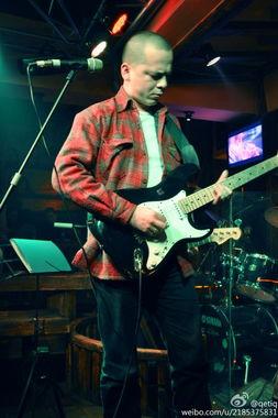 帕尔哈提有什么背景,探寻丝绸之路上的传奇商人